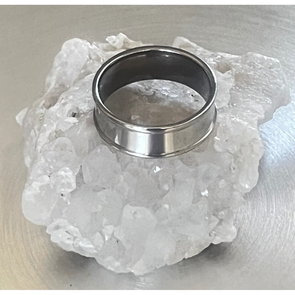 Silver Tungsten Band Ring Polished Finish W/ Ridged Edge Unisex 8mm Width-Size 9 - Picture 8 of 11